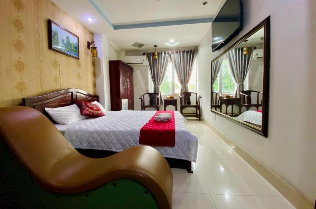 הו צ'י מין סיטי Hotel Phuong Nam מראה חיצוני תמונה