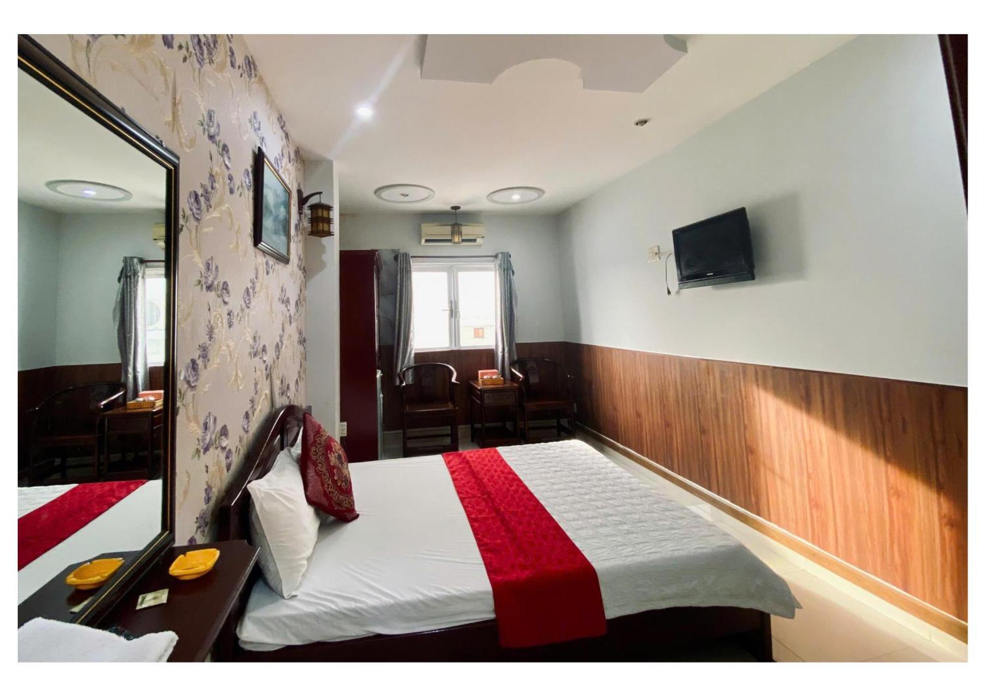 הו צ'י מין סיטי Hotel Phuong Nam מראה חיצוני תמונה
